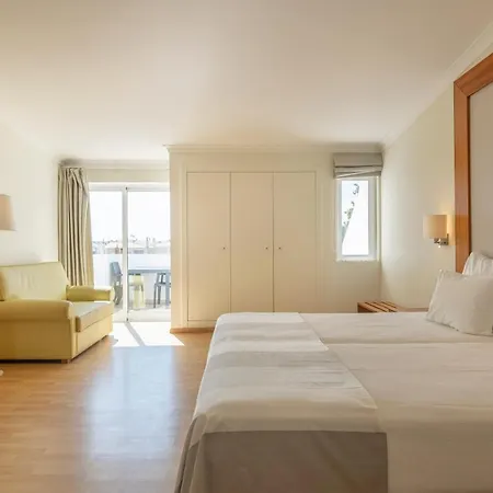 Lagoa Hotel 4* Lagoa (Algarve)