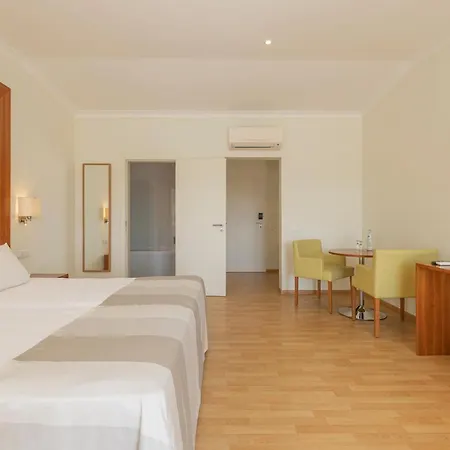 Lagoa Hotel شقة فندقية