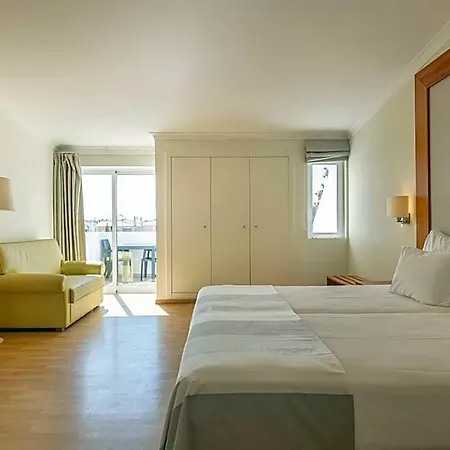 Lagoa Hotel 4*