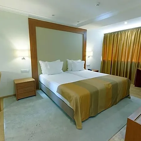 Lagoa Hotel