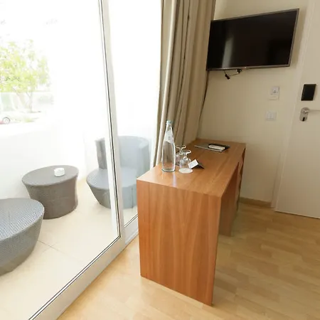 Lagoa Hotel 4*