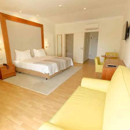 Lagoa Hotel شقة فندقية لاغوا