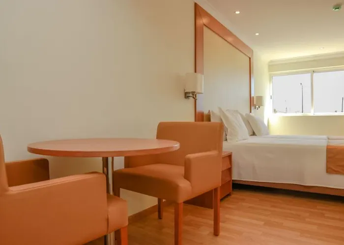 Lagoa Hotel Aparthotel 4*