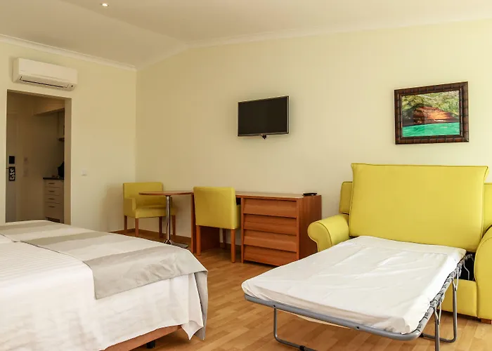 Lagoa Hotel 4* Lagoa (Algarve)