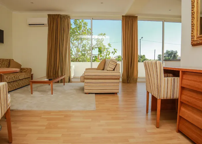 Lagoa Hotel 4*