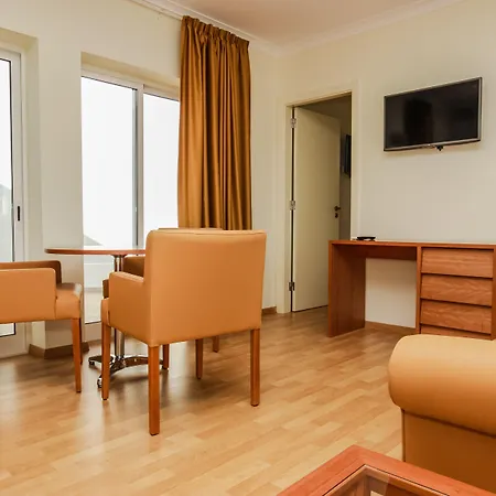 Aparthotel Lagoa Hotel 4*